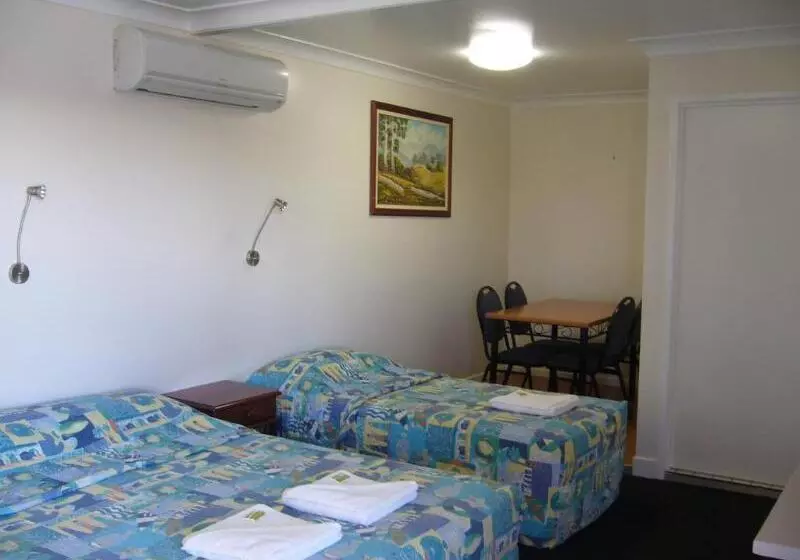 مُتل Charleville Waltzing Matilda Motor Inn
