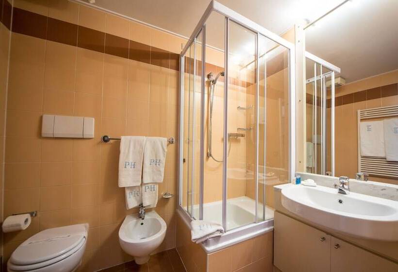 اقامتگاه Piazzi House