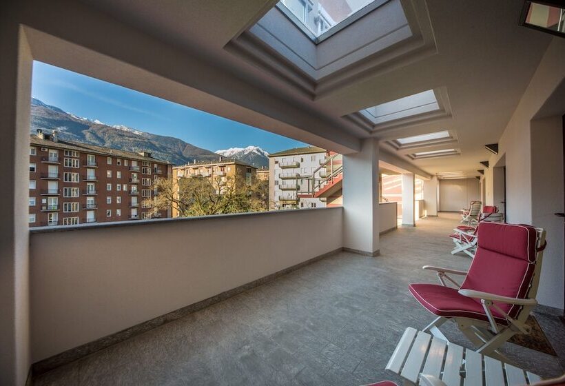 اقامتگاه Piazzi House