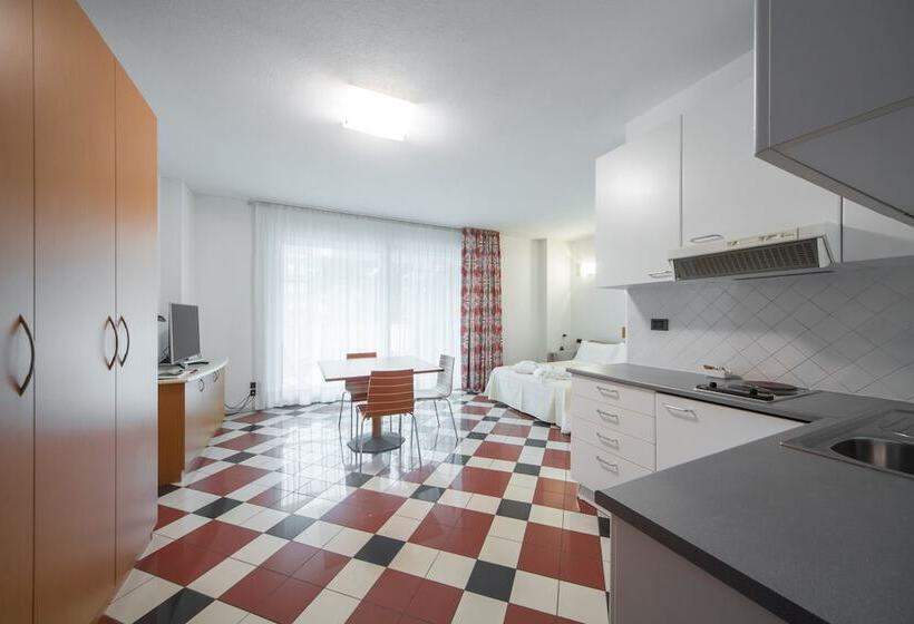 اقامتگاه Piazzi House