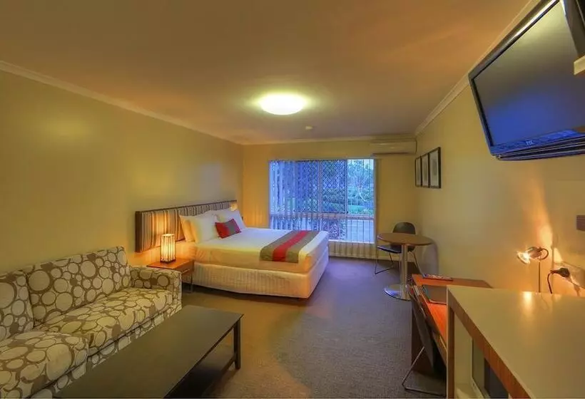 Tropixx Motel