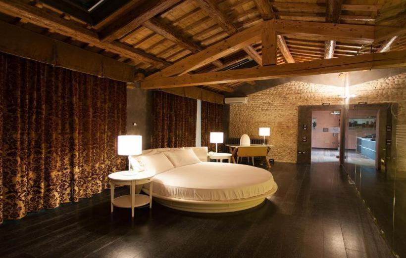 Villa Solaris Hotel & Residence