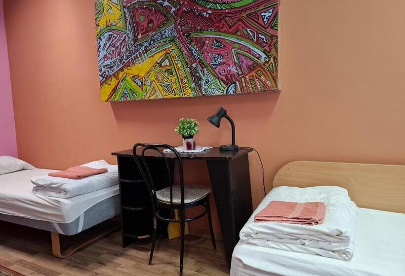 هاستل Jamaika @ Shopen