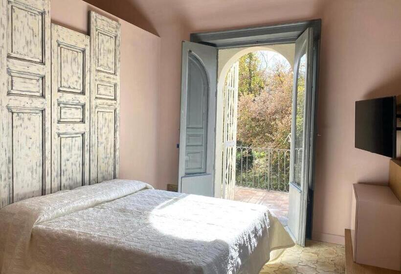 هتل Camporè Etna Wines And Resort