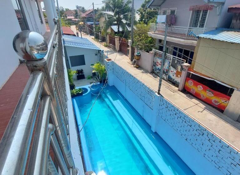 בית מלון כפרי Villa Tropica