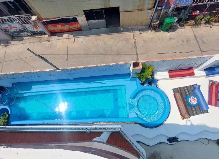 בית מלון כפרי Villa Tropica