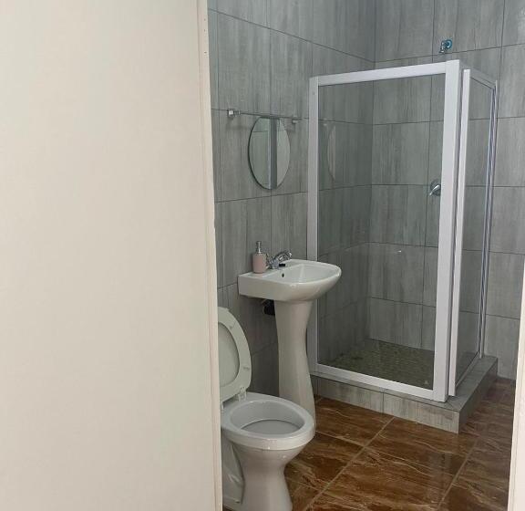 膳宿费 Creekside Guest House Middelburg