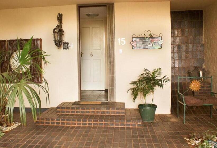 بنسيون Paljas En Kandas Guest House