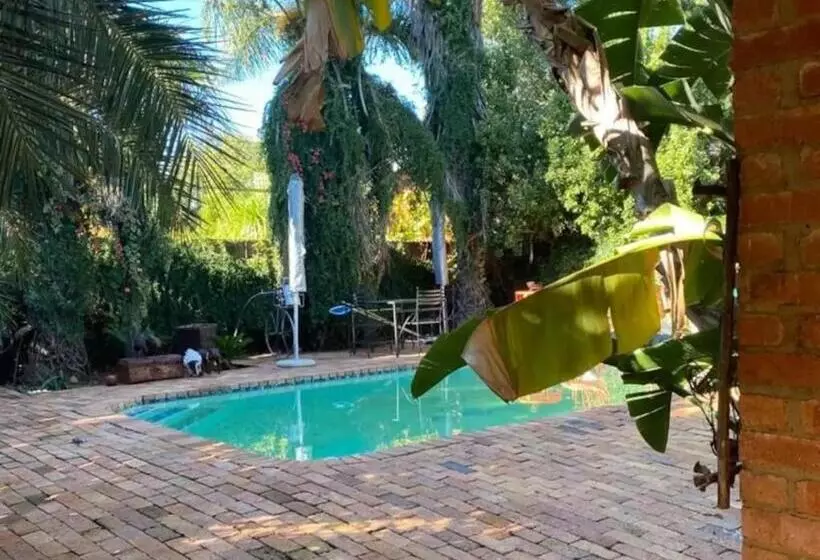 پانسیون Paljas En Kandas Guest House