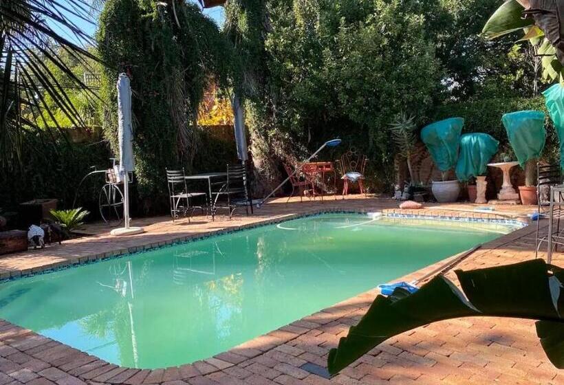 بنسيون Paljas En Kandas Guest House