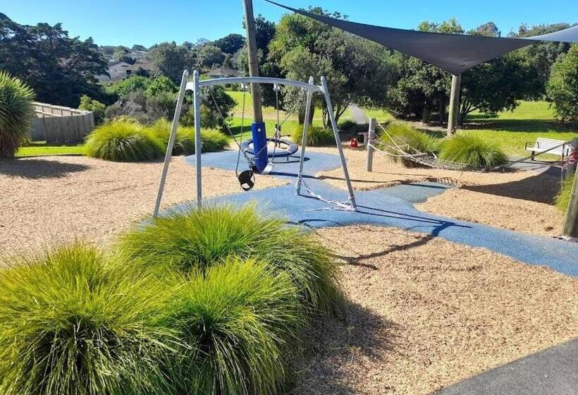 Pensión Paris Studio