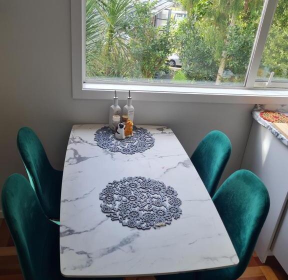 Pensión Paris Studio