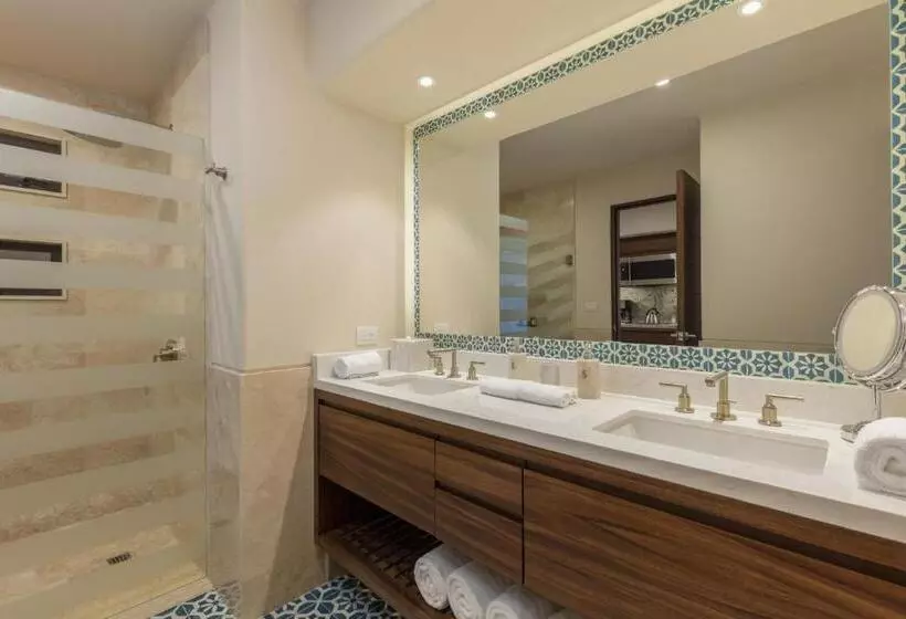 Beachfront 2 Bdrm Condo In Exclusive Diamante Golf