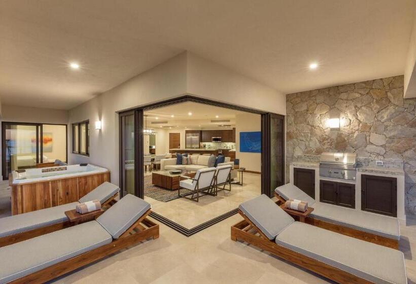 Beachfront 2 Bdrm Condo In Exclusive Diamante Golf