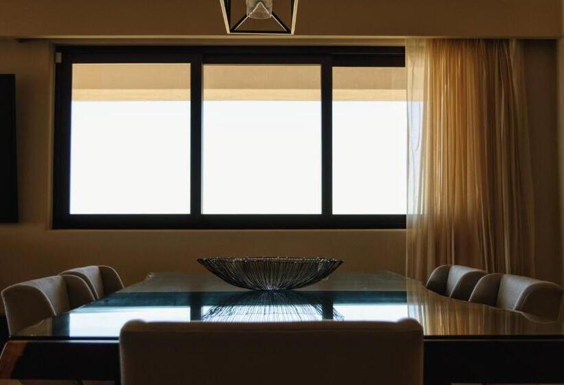 Beachfront 2 Bdrm Condo In Exclusive Diamante Golf