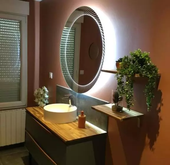 ベッドアンドブレックファースト Lov Infini