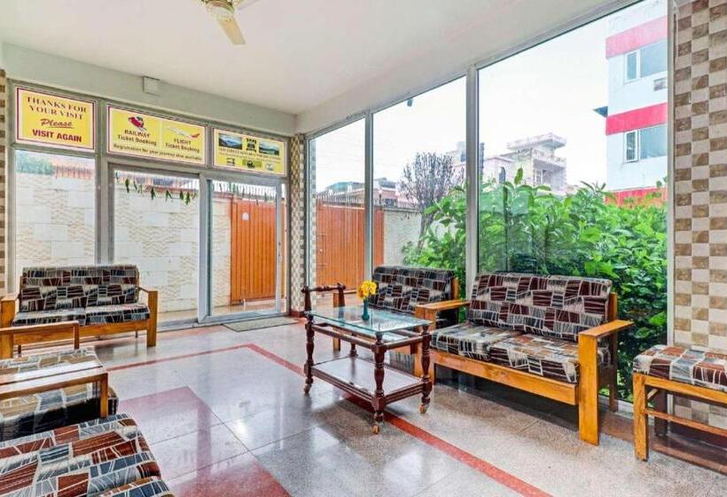 Отель All Season Stayz