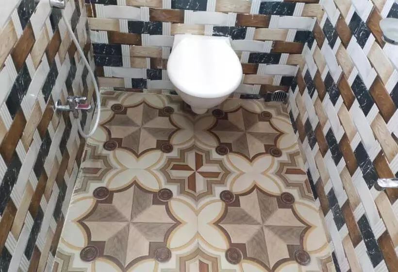 ホテル Tulusi Inn ! Bolpur, Shantiniketan