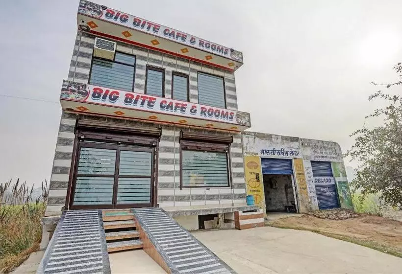 ホテル Big Bite Cafe &s