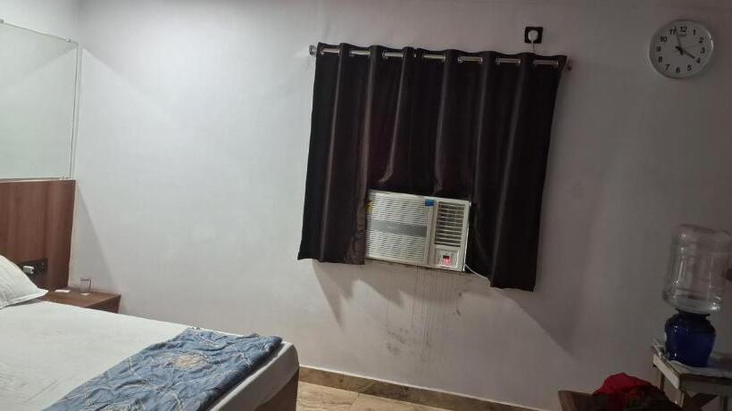 בית מלון כפרי Shriya Inn