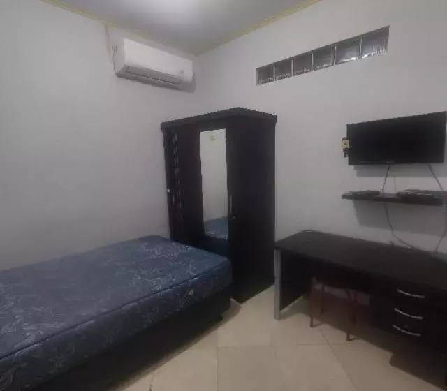 Hotelli Spot On 93853 Budi Residence 2