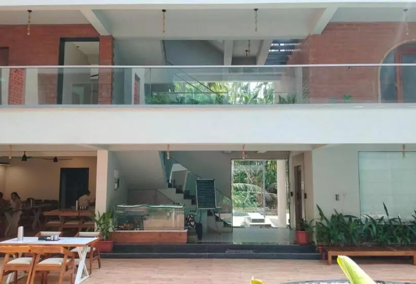 ホテル Vasundhara Inn