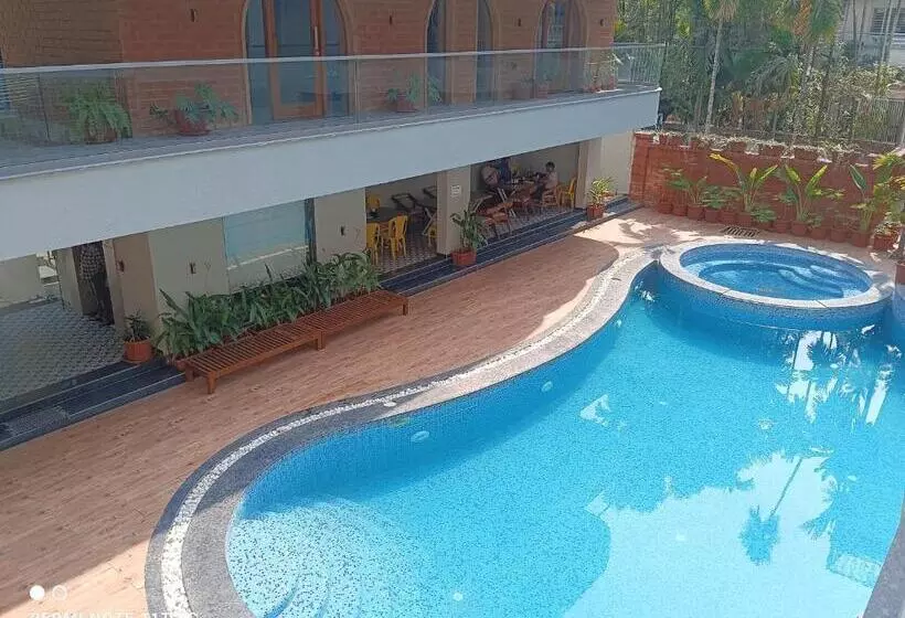 ホテル Vasundhara Inn