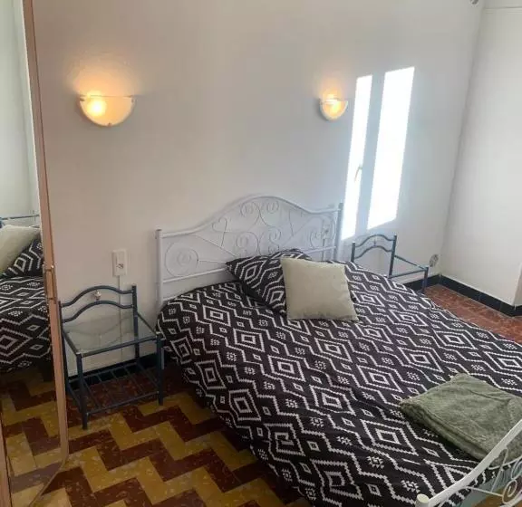 ペンション Chambre Privée Dans Maison D Hotes 10 Minutes à Pied Gare & Centre