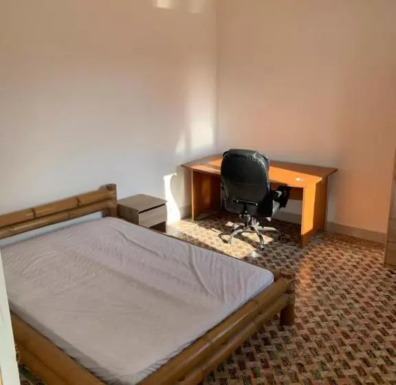 ペンション Chambre Privée Dans Maison D Hotes 10 Minutes à Pied Gare & Centre
