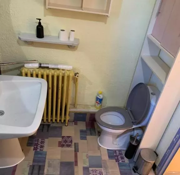 ペンション Chambre Privée Dans Maison D Hotes 10 Minutes à Pied Gare & Centre