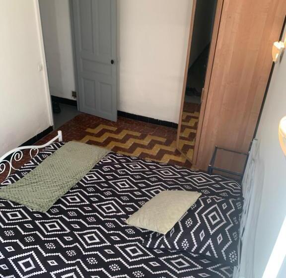 Pensionat Chambre Privée Dans Maison D Hotes 10 Minutes à Pied Gare & Centre