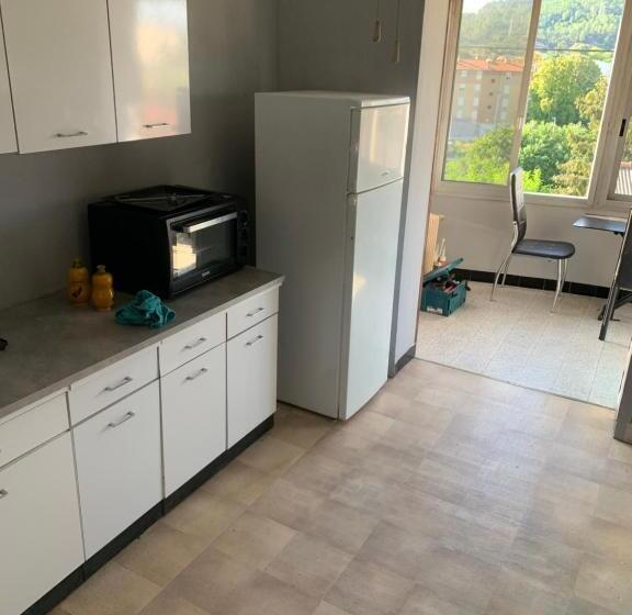 Pensionat Chambre Privée Dans Maison D Hotes 10 Minutes à Pied Gare & Centre