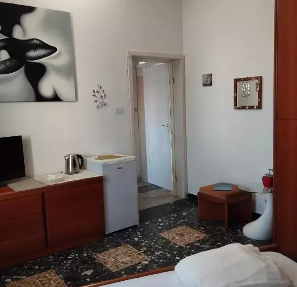 ペンション La Maddalena B&b Da Marco