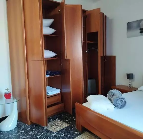 ペンション La Maddalena B&b Da Marco