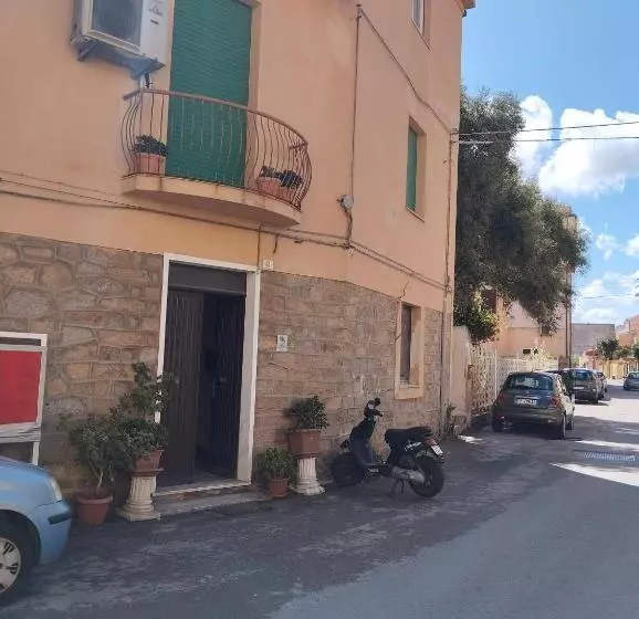 ペンション La Maddalena B&b Da Marco