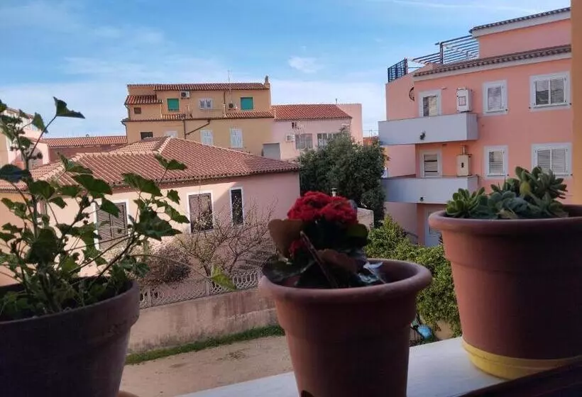 ペンション La Maddalena B&b Da Marco