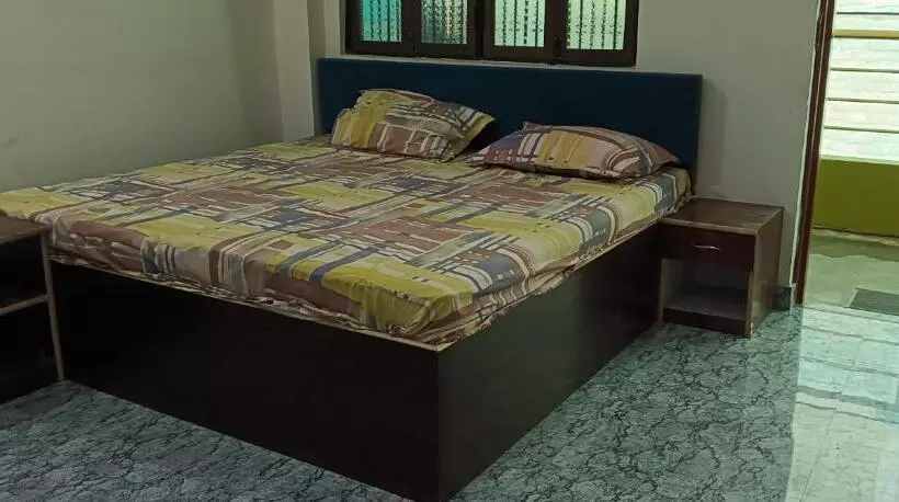پانسیون Pratham Samriddh Guest House