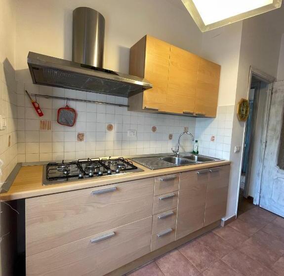 פנסיון Sunny Room In A Cozy Villa