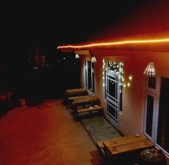 Пансион Tatvamasi Living