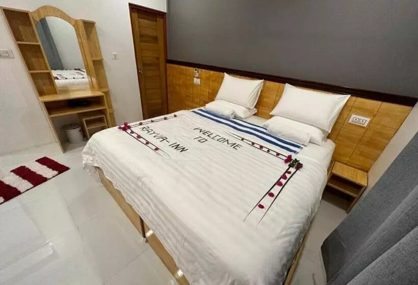 Picturesque Luxury Hotel Close To Beach