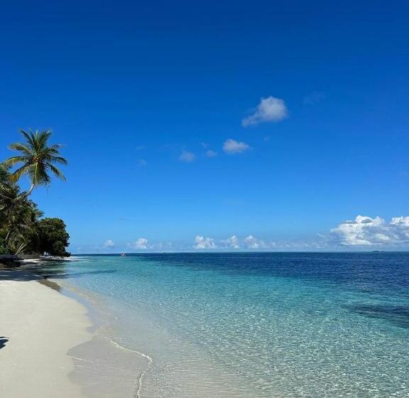 Picturesque Luxury Hotel Close To Beach