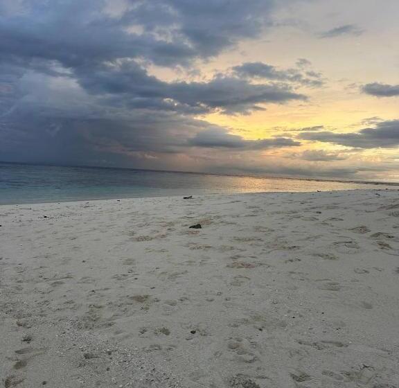 Picturesque Luxury Hotel Close To Beach