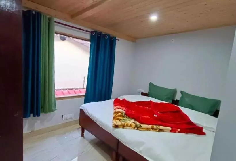 ベッドアンドブレックファースト Shiv Shakti Homestay   Near Isbt, Bypass Mc Parking, Hpu, And Advance Study