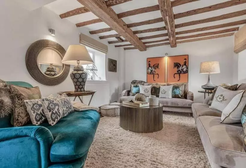 ユースホステル Hiron S Piece   Hot Tub Packages Available