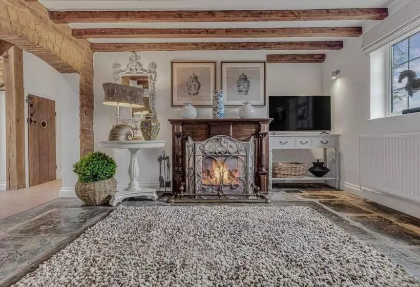 ユースホステル Hiron S Piece   Hot Tub Packages Available