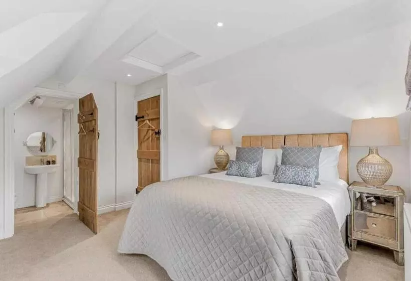 ユースホステル Hiron S Piece   Hot Tub Packages Available