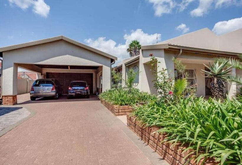 Bed and Breakfast Avontuur Mason