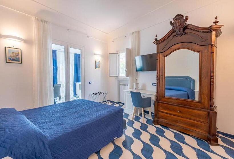 تختخواب و صبحانه Elite Luxury Suites