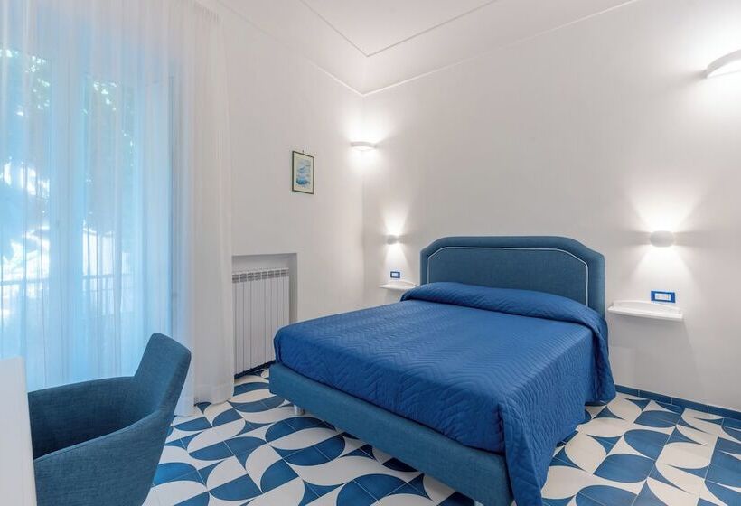 تختخواب و صبحانه Elite Luxury Suites