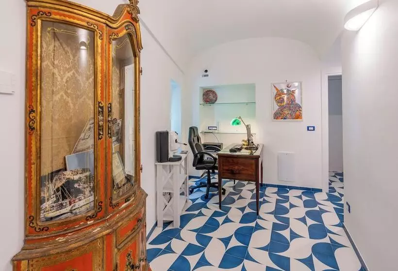 Aamiaismajoitus (B&B) Elite Luxury Suites